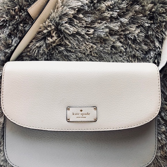 kate spade Handbags - kate spade crossbody purse